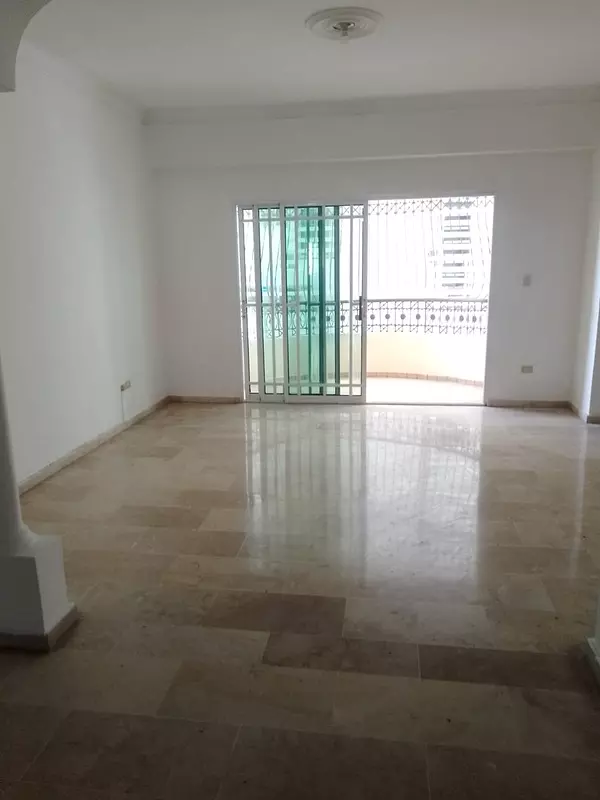 apartamentos - Vendo en Bella Vista vacío  3