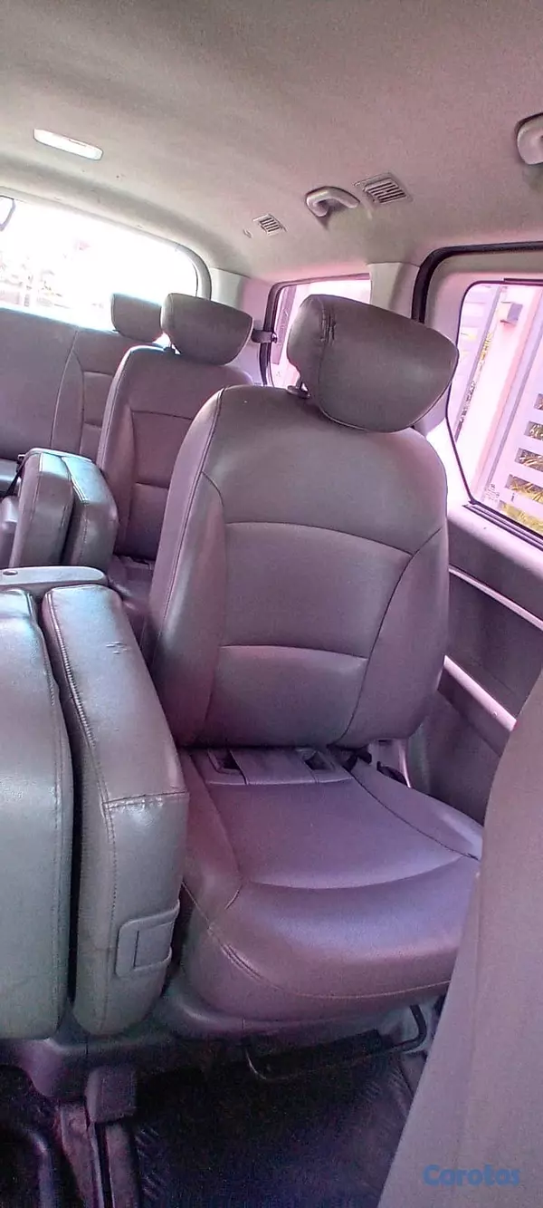 otros vehiculos - Vendo guagua Hyundai Hi 2014 6