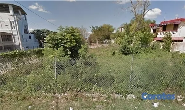 solares y terrenos - Se vende solar en el ensanche Ozama de 256mtd título al día Santo Domingo este  1
