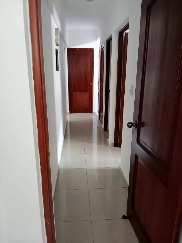 apartamentos - Vendo Apartamento en el Residencial Los Senderos, detrás de Carrefour.
3er.piso
 9