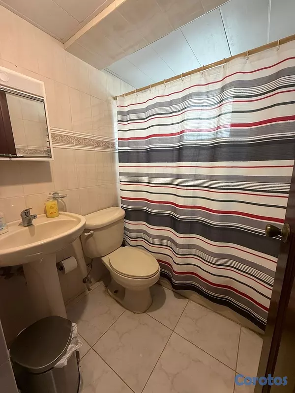 apartamentos - vendo renacimiento 4to  nivel una habitación baño parqueo gas común planta full 5