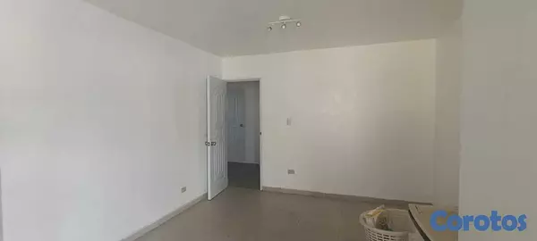 oficinas y locales comerciales - Local de 105 mts ideal para oficina en 2do nivel 2