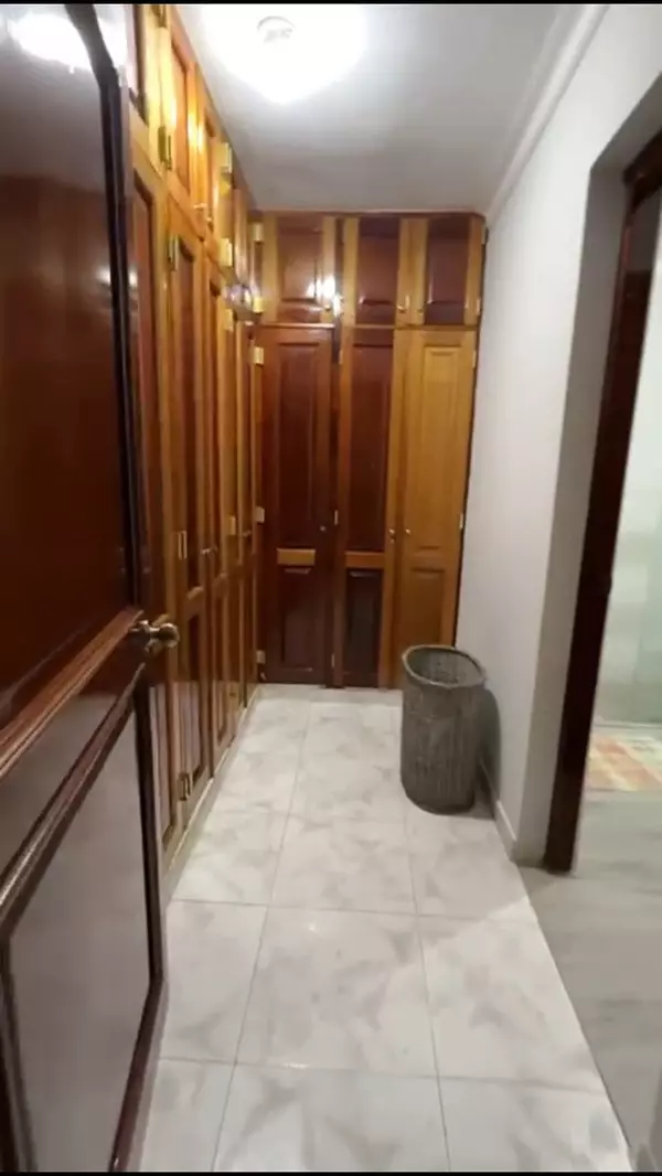apartamentos - Vendo amplio y cómodo apartamento clásico en la mejor zona de Evaristo Morales.
 4