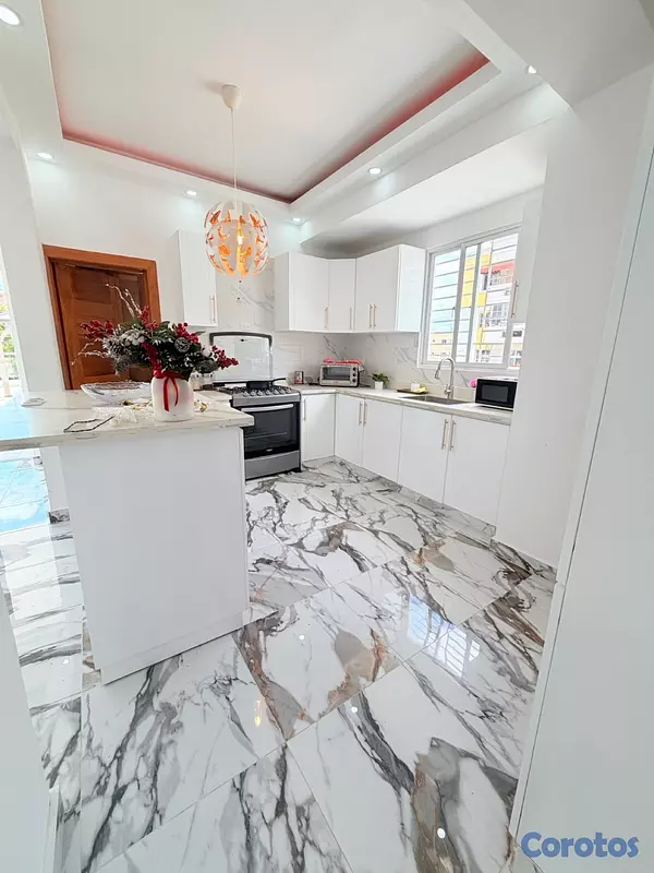 apartamentos - venta de apartamento 2do piso con 260mts y piscina en autopista de san isidro  16