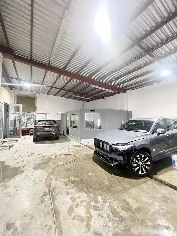 oficinas y locales comerciales - Nave céntrica en Venta  2