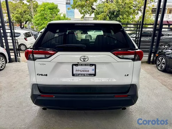 jeepetas y camionetas - Toyota RAV4 2023 LE plus  4