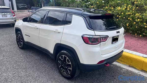 jeepetas y camionetas - JEEP COMPASS TRAILHAUK 4X4 2020 *COMO NUEVA* 4