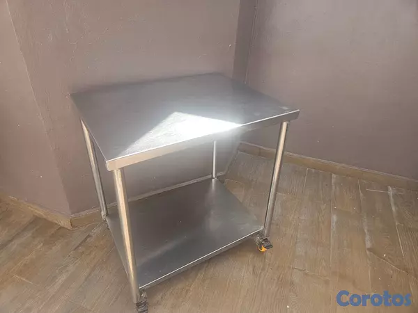 cocina - Mesa de acero inoxidable  2