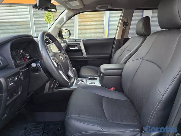 jeepetas y camionetas - OFERTA! TOYOTA 4RUNNER 2020 SR5 EN COMO NUEVA 9