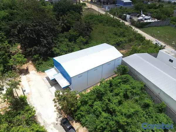 oficinas y locales comerciales - Nave Industrial en Alquier 13