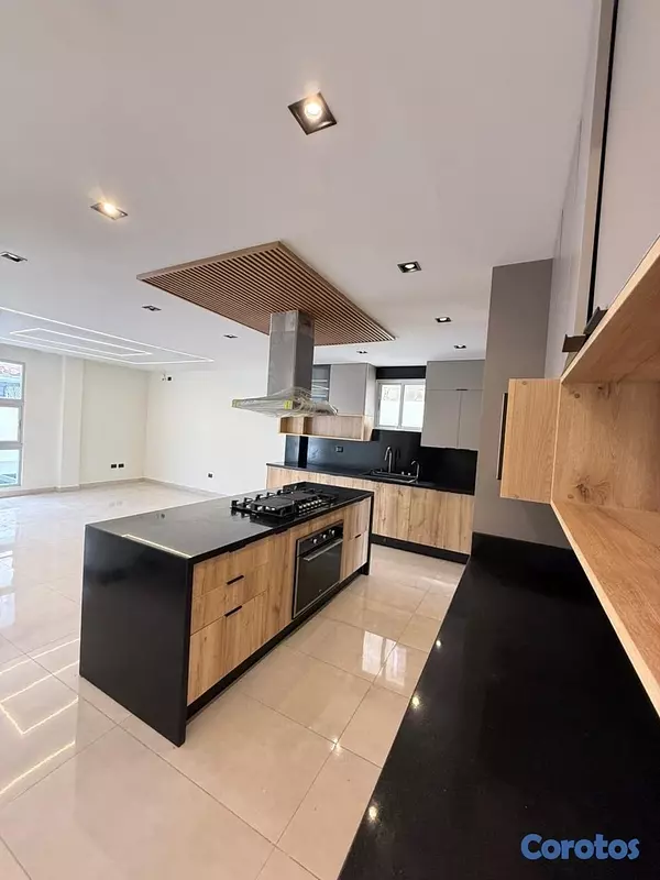 casas - venta de mansión con piscina y 382m en la autopista de san isidro Santo Domingo  5