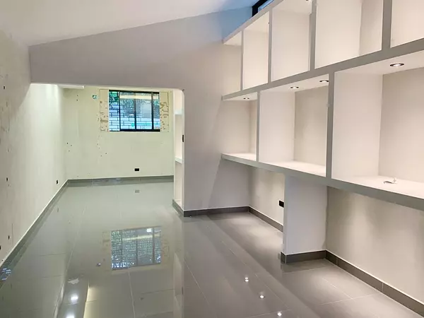 oficinas y locales comerciales - local en primer nivel prados  4