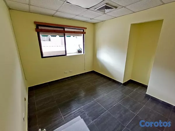 oficinas y locales comerciales - En Alquiler Local de Oficina en naco 2do Nivel 9