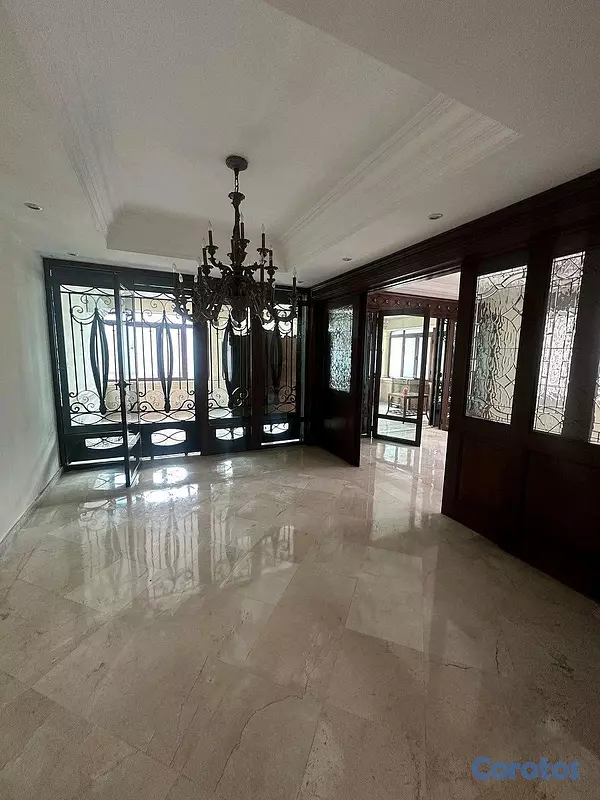 casas - Alquiler de Casa en Los Cacicazgos  8