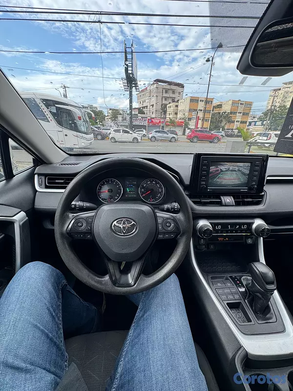 jeepetas y camionetas - Toyota Rav4 XLE AWD 2021 10