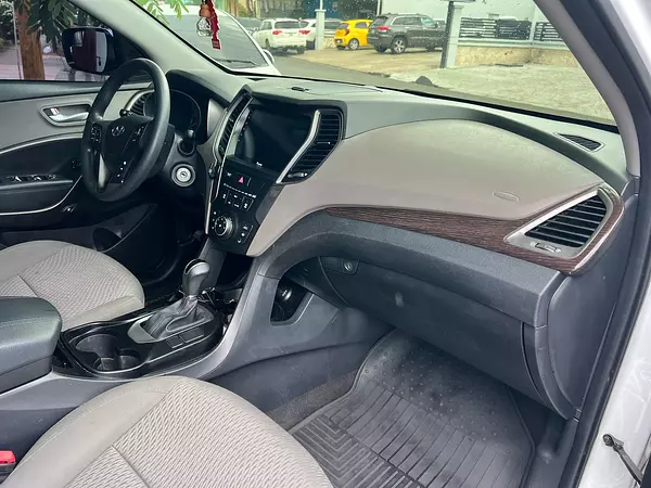jeepetas y camionetas - hyundai santa fe 2017 3