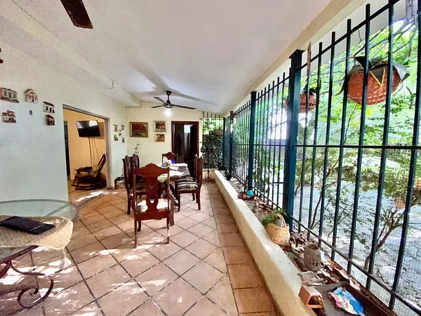 casas - Vendo casa en Los Prados 
 6