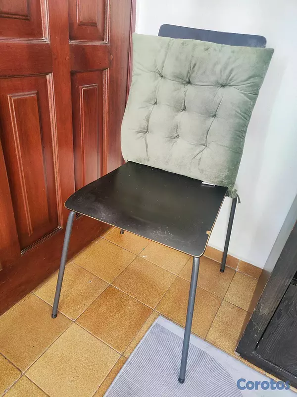muebles y colchones - Vendo 3 sillas de comedor en muy buen estado. 4