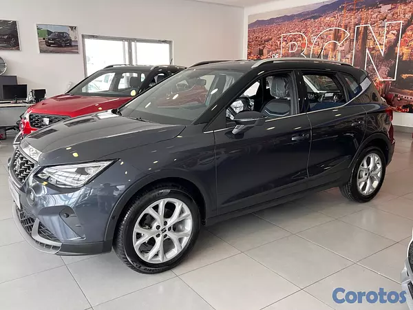 jeepetas y camionetas - Seat Arona FR 2025 5