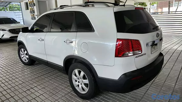 jeepetas y camionetas - Hermosa Kia Sorento LX en excelentes condiciones  7
