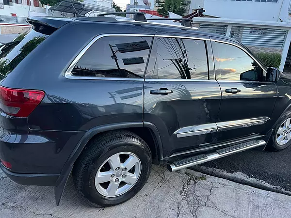 jeepetas y camionetas - jeep cheroke laredo 6