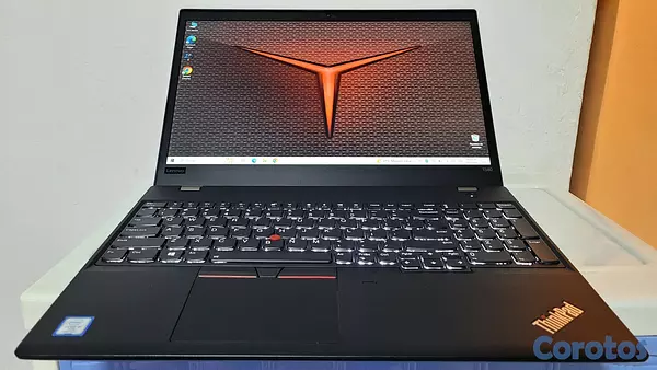 computadoras y laptops - Laptop lenovo T580 17 Pulg Core i5 8va Gen Ram 16gb ddr4 Video 8gb Full 2