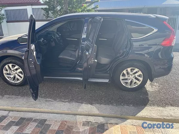 jeepetas y camionetas - CRV 2016 EXL 4X4.
Batería 3 años garantía full.

4 gomas recién instaladas. 

 2