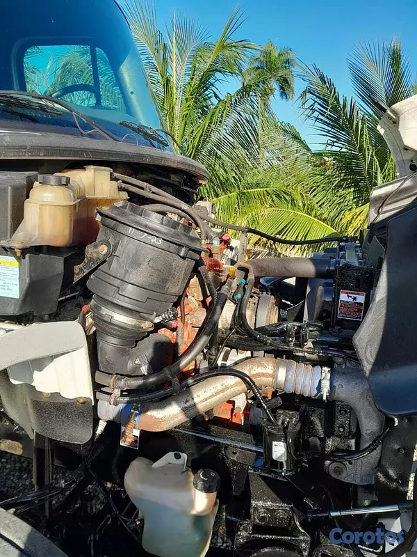 camiones y vehiculos pesados - FREIGHTLINER M2 106 AÑO 2015 10