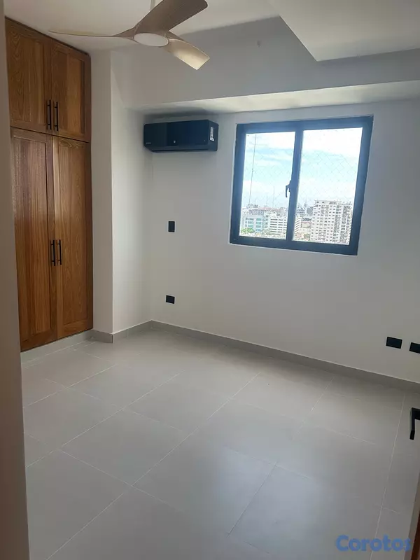 apartamentos - Alquilo Apartamento en Naco 5