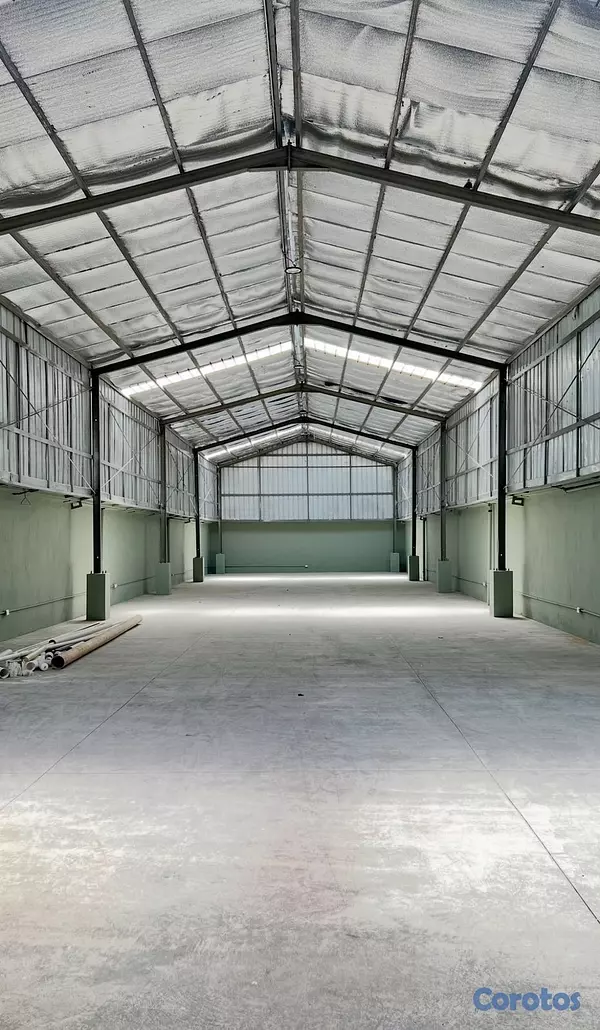 oficinas y locales comerciales - Nave en ensanche la fe  6
