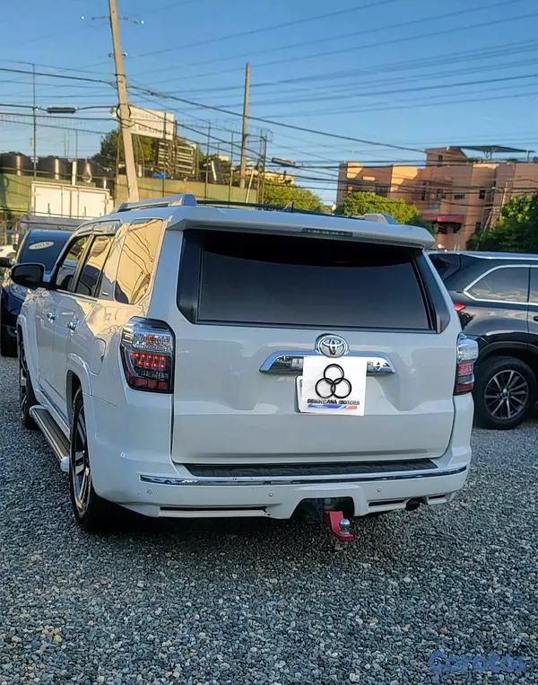 jeepetas y camionetas - TOYOTA RUNNER LIMITED 2016 9
