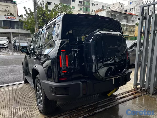 jeepetas y camionetas - JESTOUR T2 año 2025  10
