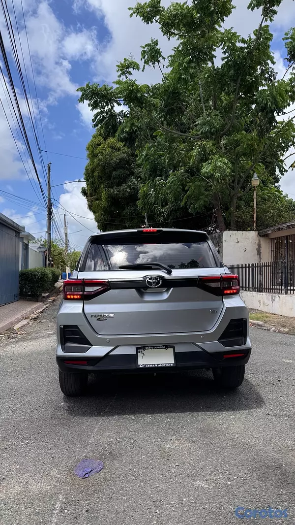 jeepetas y camionetas - Toyota Raize 2024 full-Único dueño 
 12
