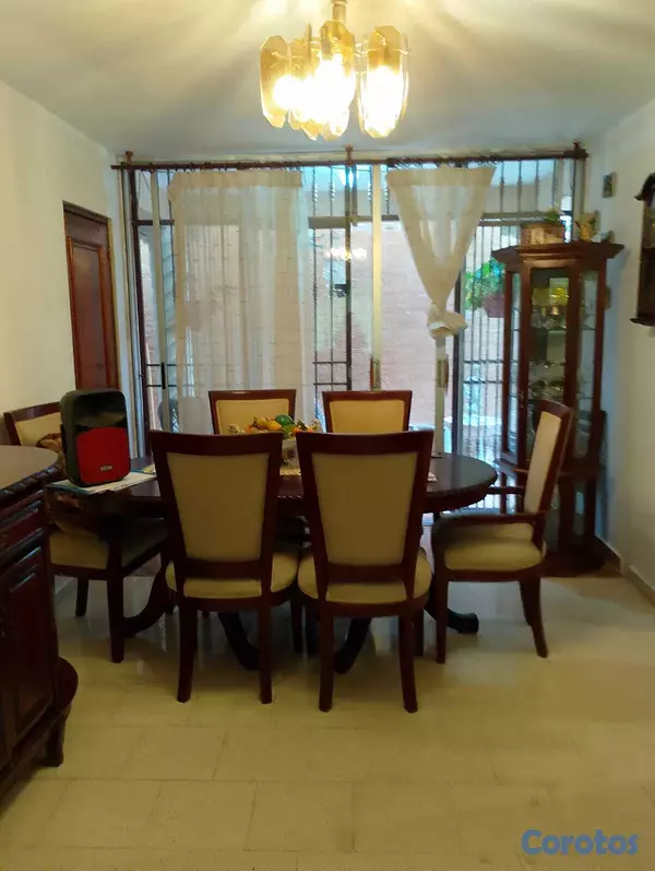 casas - VENDO EXCELENTE CASA MIRADOR SUR 2