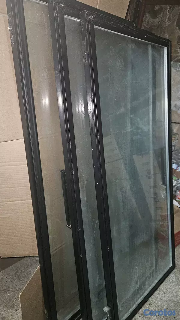 equipos profesionales - Exhibidor Farco 2