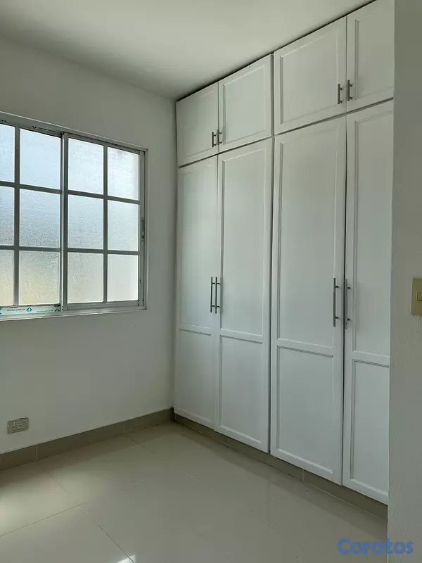 otros inmuebles - Venta de edificio para inversión en Manoguayabo 7