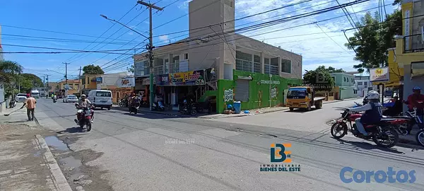 oficinas y locales comerciales - Se Renta Local Comercial en Barrio México, proximo 1