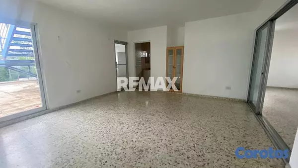 oficinas y locales comerciales - Local comercial de 500mt2 en alquiler en Julieta M 12