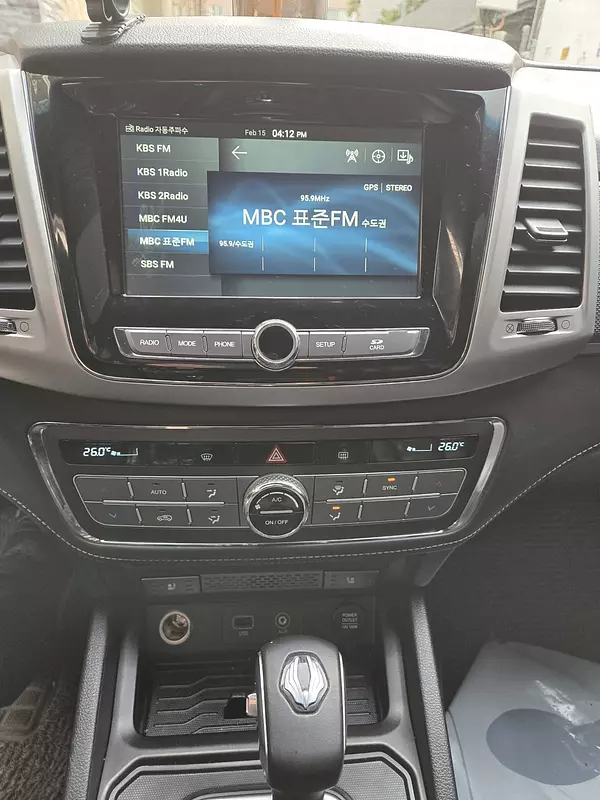 jeepetas y camionetas - KGM REXTON 2019 GRIS OSCURO DIESEL 7