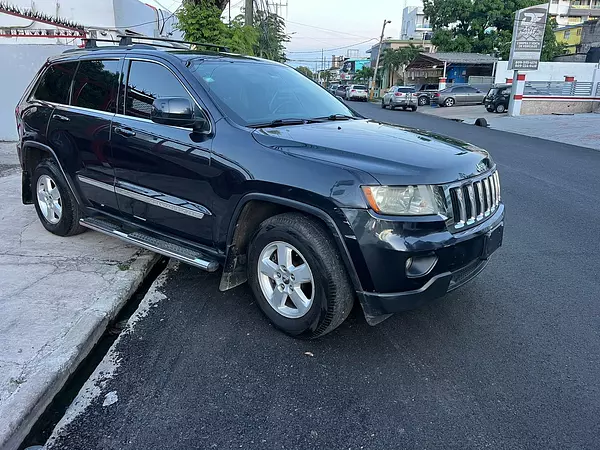 jeepetas y camionetas - jeep cheroke laredo 4