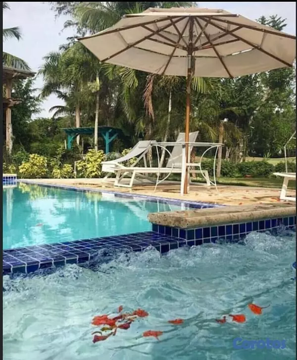 casas vacacionales y villas - Hermosa Villa en Juan Dolio  3