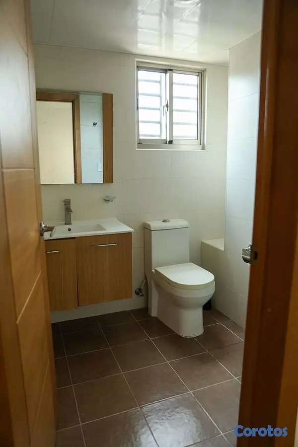 apartamentos - Alquiler de apartamento amplio en Bella Vista, 3 habitaciones, terraza y balcón
 9