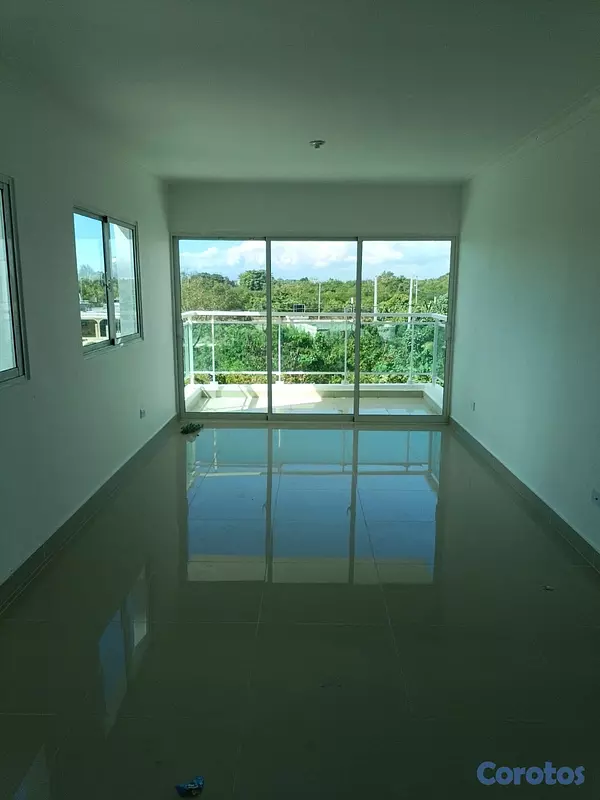 apartamentos - Vendo Apartamento de de 3 Habitaciones en Santo Domingo Este  2