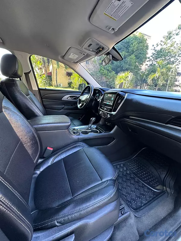 jeepetas y camionetas - CHEVROLET TRAVERSE LT 2018 10
