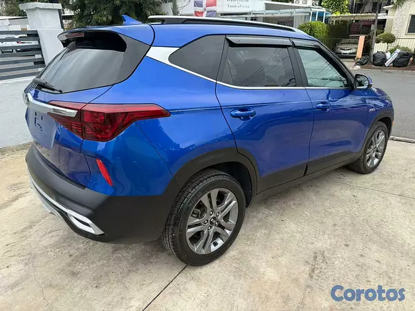 jeepetas y camionetas - kia seltos 2021 8