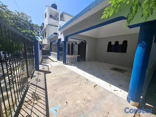 casas - casa económica en puerto plata  8