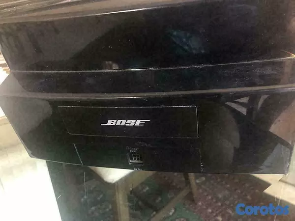 camaras y audio - Bocina Bose + cargador  2