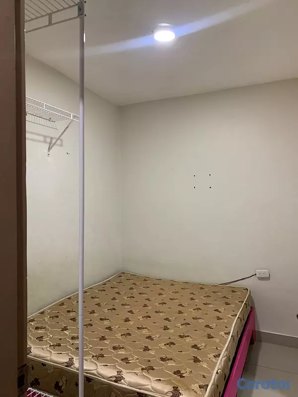 habitaciones y viviendas compartidas - Alquilo gabitacion independiente a caballero 4