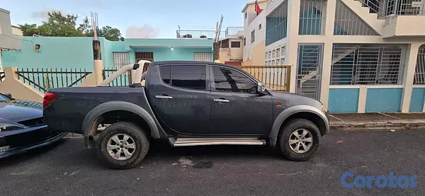 jeepetas y camionetas - Mitsubishi L200 Sportero 2007 2