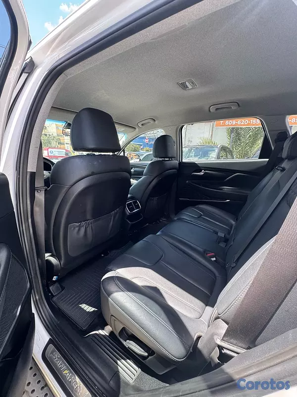 jeepetas y camionetas - Hyundai Santa Fe 2020 5